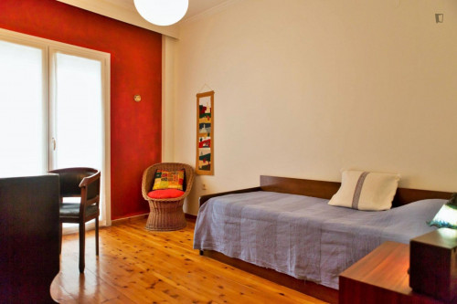 Cozy and renovated apartment very close to City Center and Seafront