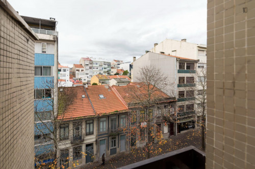 Stylish 1-Bedroom apartment with balcony near Faria Guimarães metro station