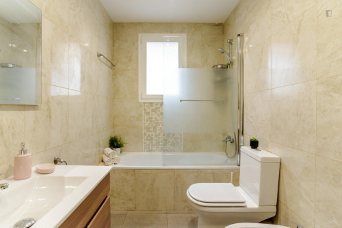 Tasteful double bedroom near the Delicias metro