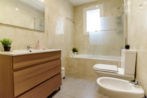 Tasteful double bedroom near the Delicias metro