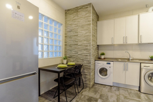 Tasteful double bedroom near the Delicias metro - Gallery - 14