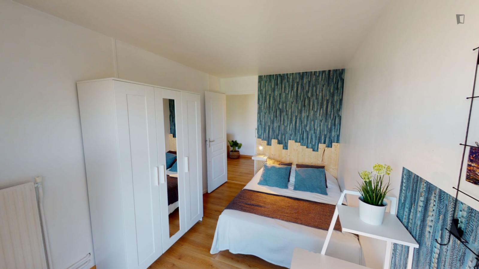  Stylish Double Bedroom In A 4-Bedroom Apartment, Near André Malraux Park  -  Stylish double bedroom in a 4-Bedroom apartment, near André Malraux Park  - Gallery -  1