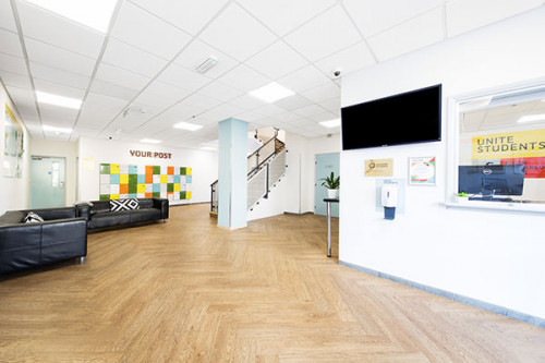 Ewen Henderson Court  - Gallery -  4