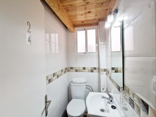 Double bedroom in a 3-bedroom apartment, in La Latina - Gallery - 8