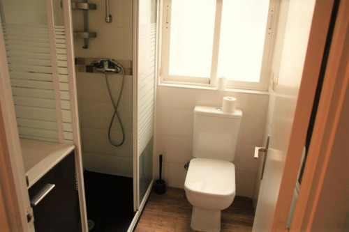 Double bedroom in a 3-bedroom apartment, in La Latina - Gallery - 15