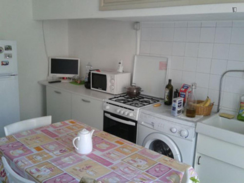 Bedroom In Pisa Centre Near All Universities And Pisa Centrale Train Station