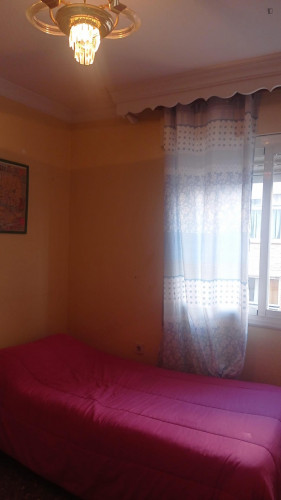 Delightful single bedroom next to San Rafael Park