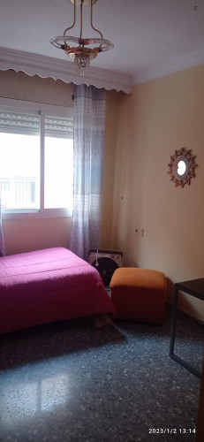 Delightful single bedroom next to San Rafael Park