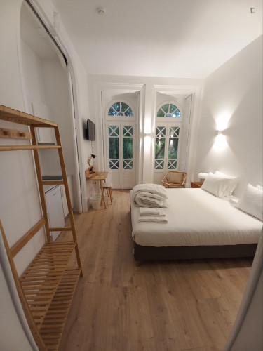 Excellent studio with a balcony, near Jardim da Sereia - LAA Studio 21