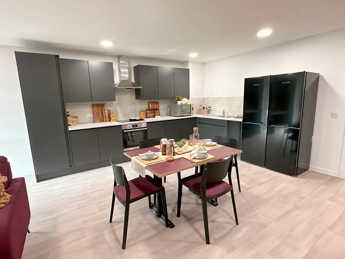  Classic En-Suite  -  Enso - Colchester  - Gallery -  8
