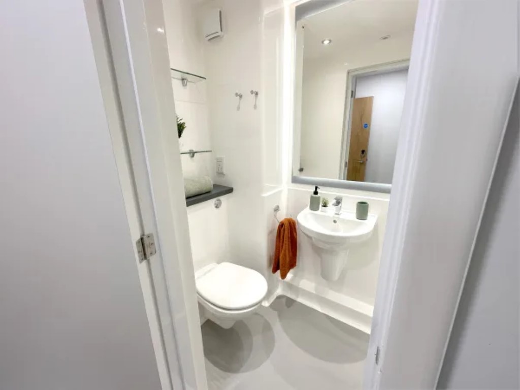  Premium En-Suite  -  Enso - Colchester  - Gallery -  2