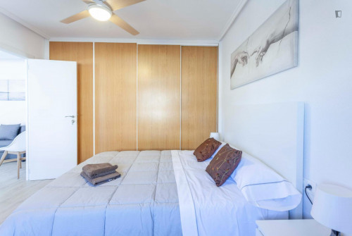 Lovely 3-Bedroom apartment with balcony, close to Valencia Polytechnic University  - Gallery -  5