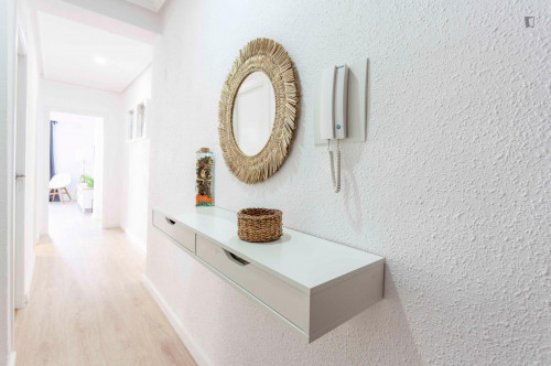 Lovely 3-Bedroom apartment with balcony, close to Valencia Polytechnic University