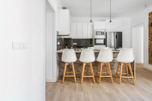 Sublime double bedroom near Mercado de San Fernando - Gallery - 13