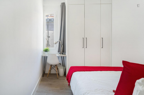 Sublime double bedroom near Mercado de San Fernando - Gallery - 16