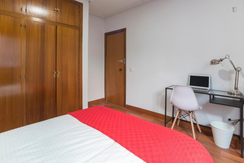 Double bedroom in a 6-bedroom flat, in Pacifico - Gallery - 24
