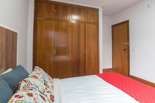 Double bedroom in a 6-bedroom flat, in Pacifico - Gallery - 23