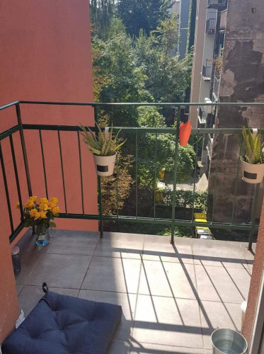 Nice double bedroom with balcony in a 3-bedroom apartment, in Kazimierz