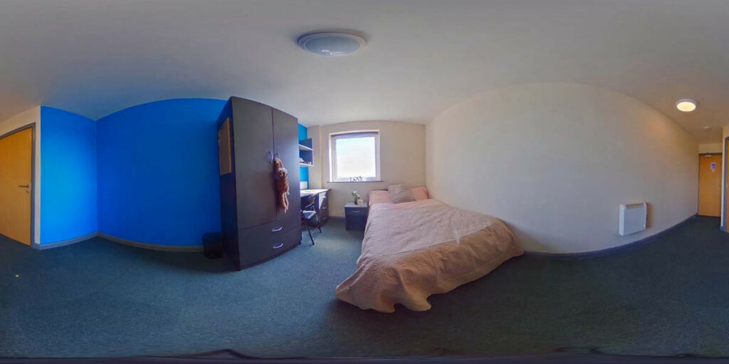  Deluxe En-Suite  -  London House  - Gallery -  1