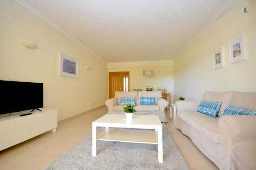 Welcoming 1-bedroom apartment with swimming pool access in Vilamoura