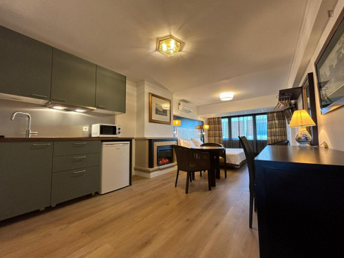 Nice studio with fireplace in Carnaxide - Gallery - 6