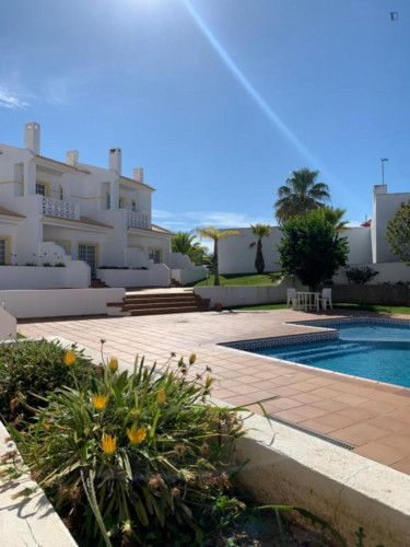Homely 1-bedroom duplex house with swimming pool access in Albufeira - Gallery - 9