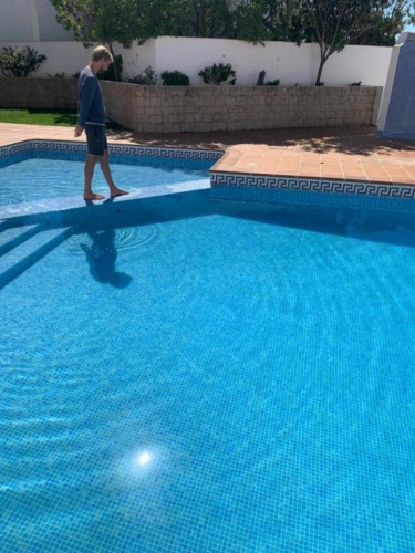 Homely 1-bedroom duplex house with swimming pool access in Albufeira