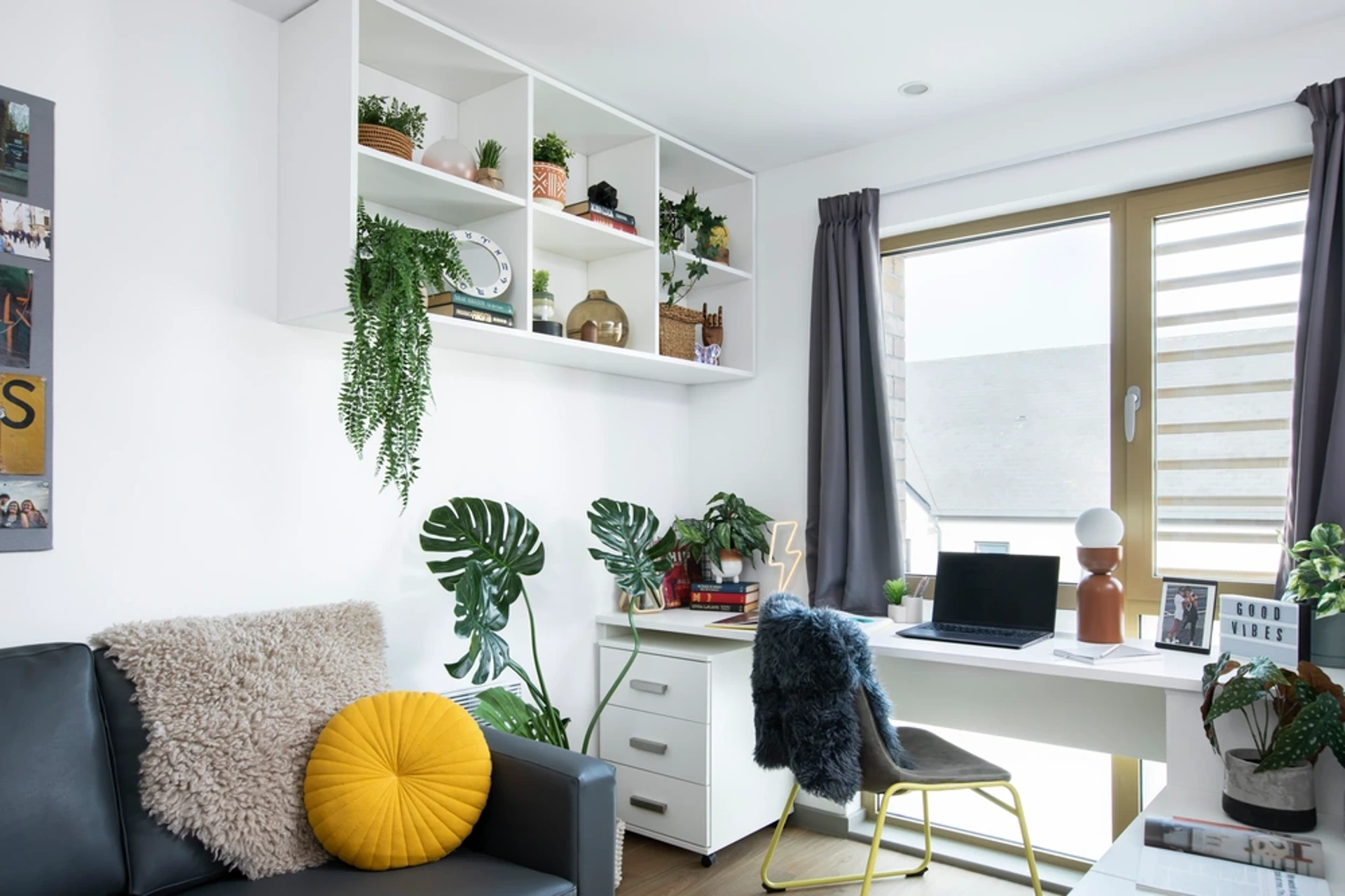  Large High Double Studio  -  Morriss House  - Gallery -  4
