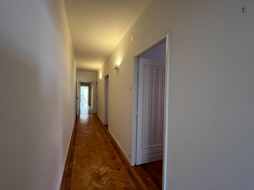 Neat double bedroom close to Carolina Michaelis metro station