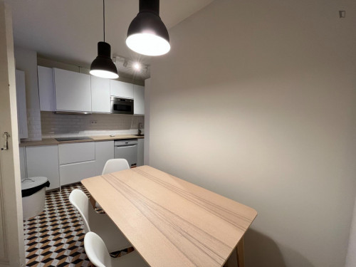 Neat double bedroom close to Carolina Michaelis metro station