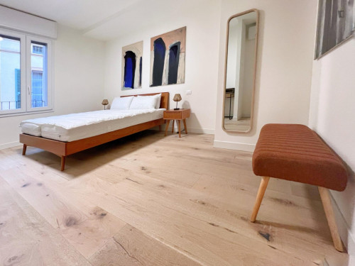 Splendid 2-bedroom apartment in the heart of downtown - Gallery - 17