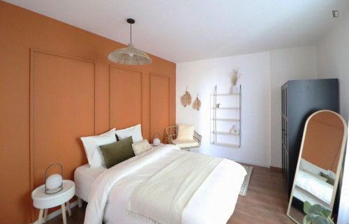 Great double bedroom in a 4-bedroom apartment close to the University of Lille 