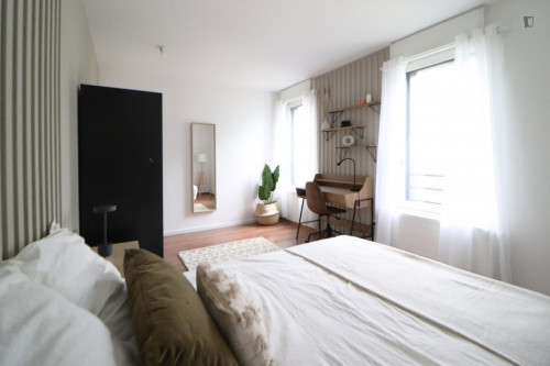 Great double bedroom in a 6-bedroom apartment, close to Crous Lille Nord-Pas-de-Calais