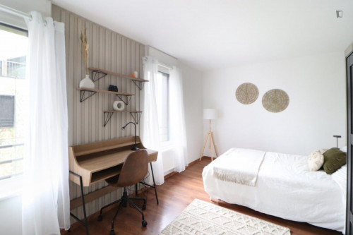 Great double bedroom in a 6-bedroom apartment, close to Crous Lille Nord-Pas-de-Calais