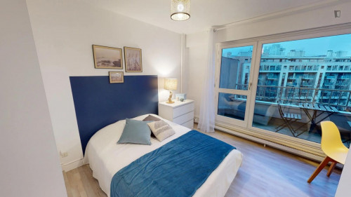 Sublime double bedroom near Parc André Malraux 