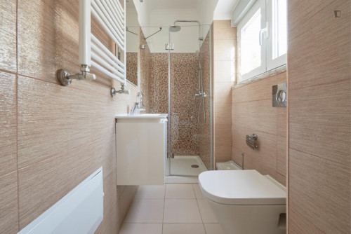 Nice double ensuite bedroom in Alvalade - Gallery - 7