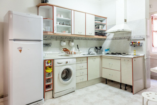 Spacious single bedroom near Tirso de Molina Plaza - Gallery - 12