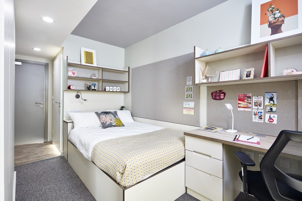 Bronze En-Suite - LIV Student Sheffield - Gallery - 1