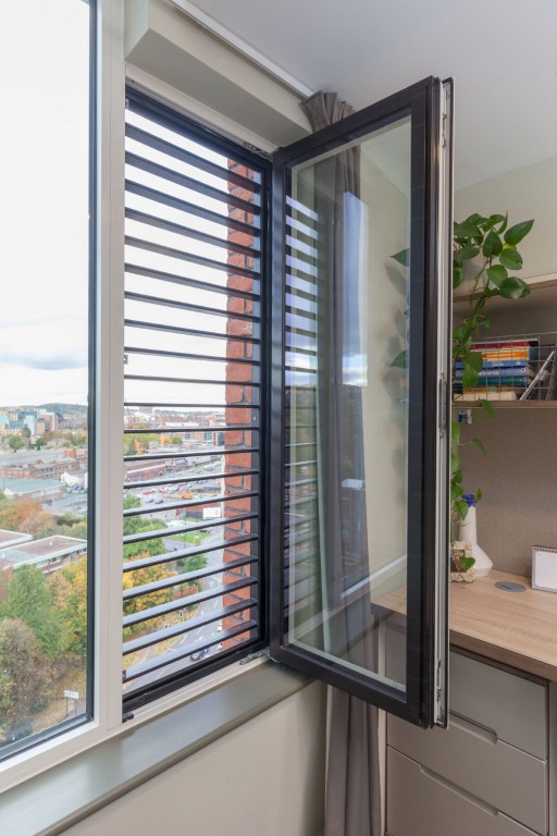 Gold En-Suite - LIV Student Sheffield - Gallery - 13