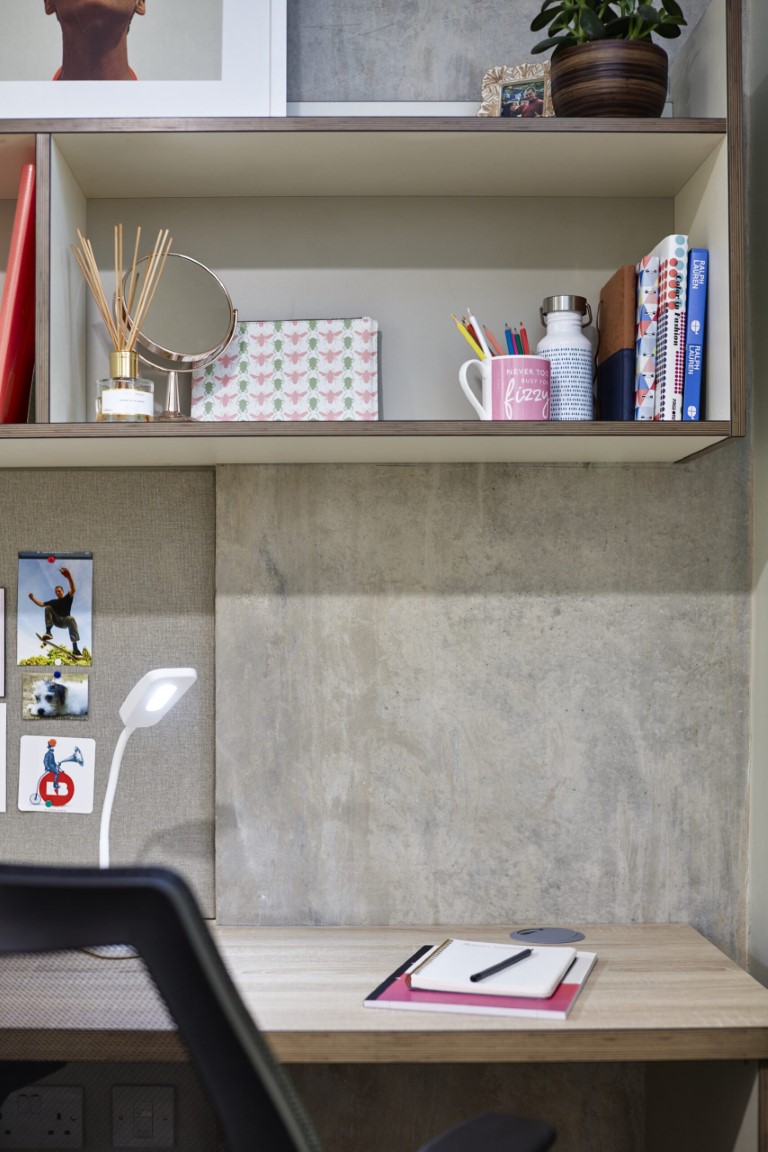 Silver En-Suite - LIV Student Sheffield - Gallery - 3
