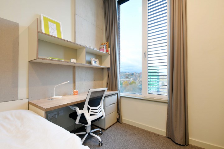 Silver En-Suite - LIV Student Sheffield - Gallery - 5