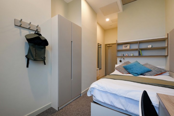 Silver Plus En-Suite - LIV Student Sheffield - Gallery - 8