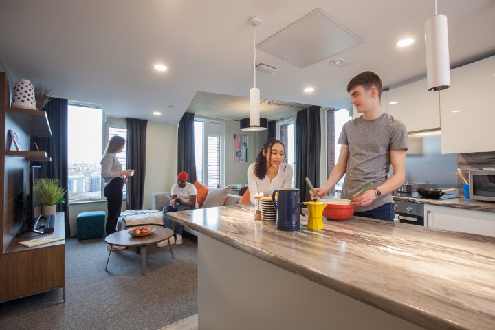  Silver Plus En-Suite  -  LIV Student Sheffield  - Gallery -  16
