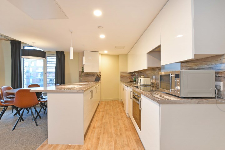  Silver Plus En-Suite  -  LIV Student Sheffield  - Gallery -  14