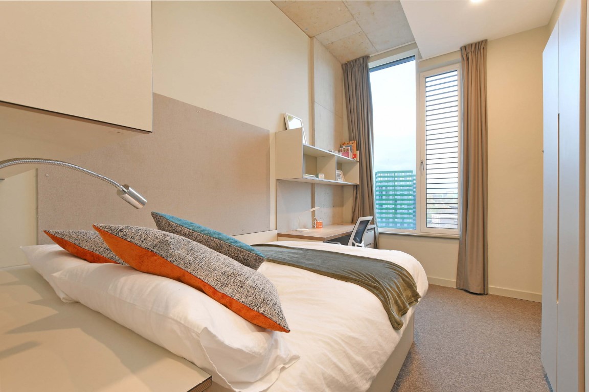 Silver Plus En-Suite - LIV Student Sheffield - Gallery - 7