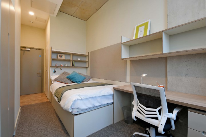 Silver Plus En-Suite - LIV Student Sheffield - Gallery - 7