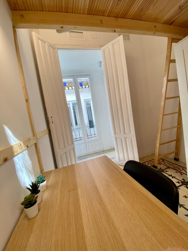 Great two-levels bedroom with views to Granada Cathedral