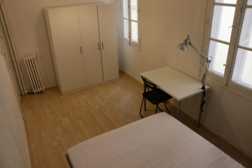Very cool double bedroom near the Facultad de Comercio y Turismo - Gallery - 3