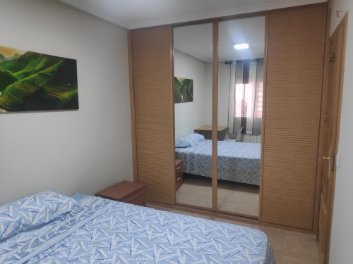 Double bedroom in 4-bedroom apartment