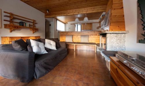 Rustic 3-bedroom apartment with patio, close to the centre of Bormio - Gallery - 24